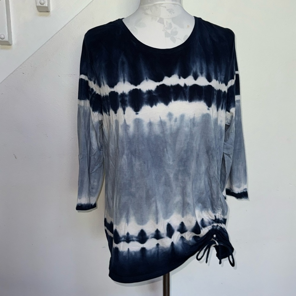 Chico's Zenergy Tie-Dye Drawstring 3/4 Sleeve Blue Tie Dye Top - Picture 1 of 9